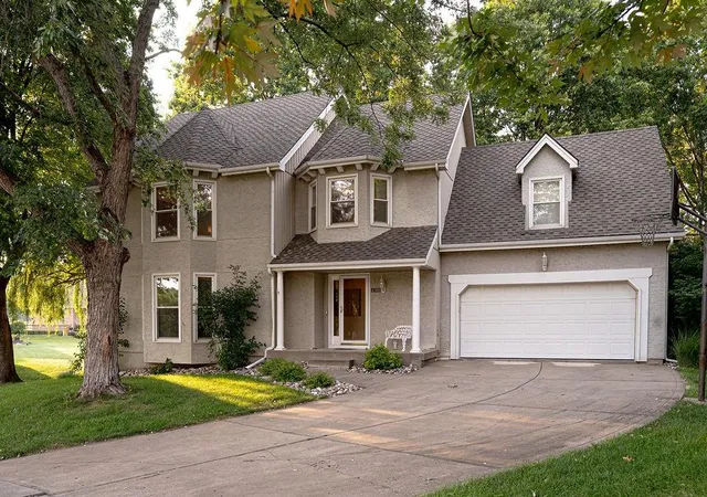 Photo 2 of Single family home for sale at 4308 61st Ct, Kansas City, MO 64119 | MLS# 2568430 | Listing updated on 2025-11-21