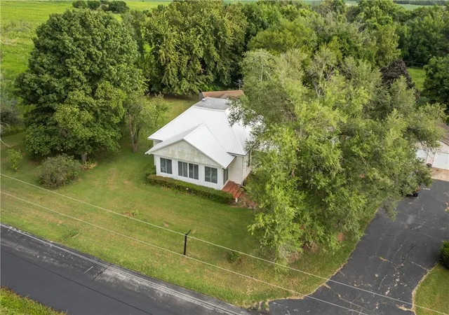 Homes for sale in Clinton, MO | 81 Southeast 500th Rd, Clinton, MO 64735 | MLS# 2569082