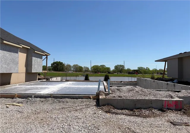 Photo 3 of Sale Pending at 16151 S Kaw St, Olathe, KS 66062 | MLS# 2569178 | Listing updated on 2026-06-06