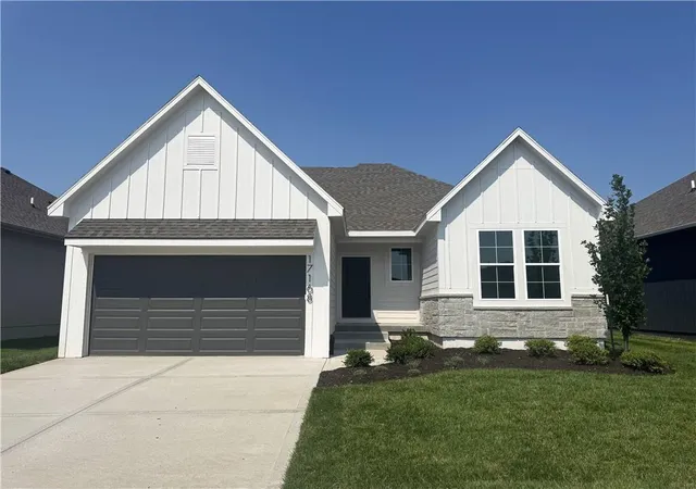 Photo 1 of Single family home for sale at 17168 W 168th Place, Olathe, KS 66062 | MLS# 2570225 | Listing updated on 2026-08-18