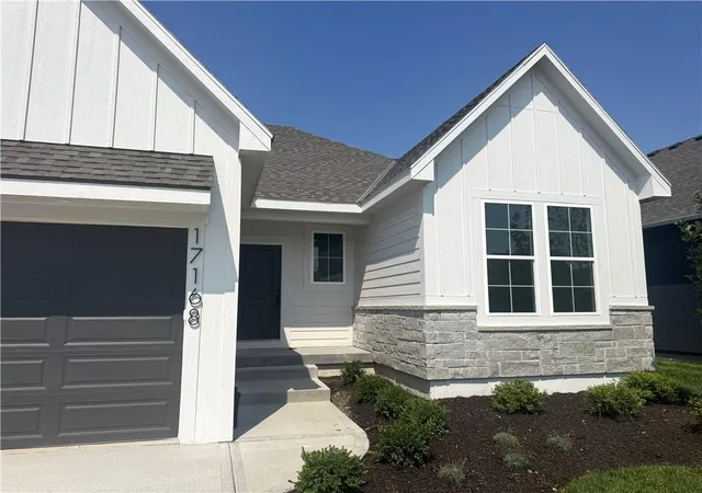 Photo 2 of Single family home for sale at 17168 W 168th Place, Olathe, KS 66062 | MLS# 2570225 | Listing updated on 2026-08-18