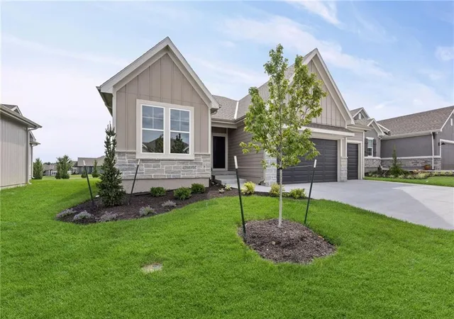 4th image of 17055 W 168Th Pl, Olathe, KS 66062 | MLS# 2570229