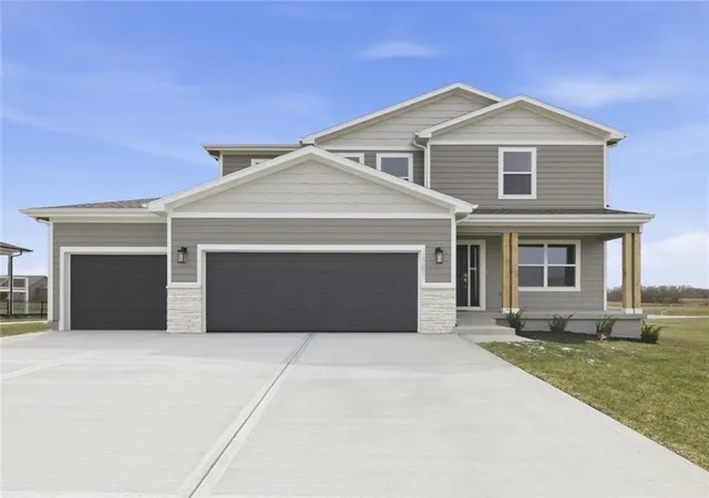 1st image of 18681 W 193rd St, Spring Hill, KS 66083 | MLS# 2571391