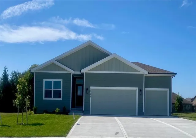 Photo 2 of Single family home for sale at 18549 W 193rd Street, Spring Hill, KS 66083 | MLS# 2571466 | Listing updated on 2026-10-07