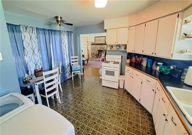 Photo 3 of Single family home for sale at 805 Walnut St, Chetopa, KS 67336 | MLS# 2571986 | Listing updated on 2026-10-07