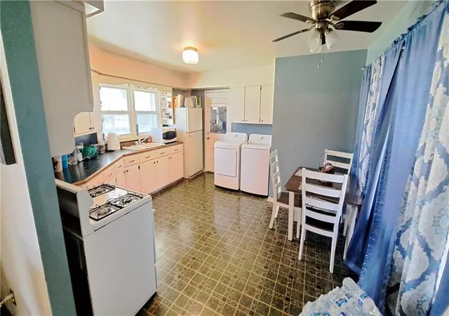 Photo 4 of Single family home for sale at 805 Walnut St, Chetopa, KS 67336 | MLS# 2571986 | Listing updated on 2026-10-07