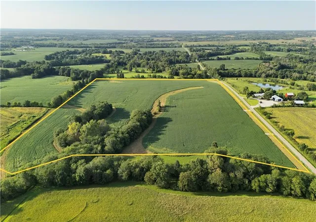 Photo 1 of Land for sale at Tbd V Hwy Hwy, Gallatin, MO 64640 | MLS# 2574474 | Listing updated on 2026-08-25