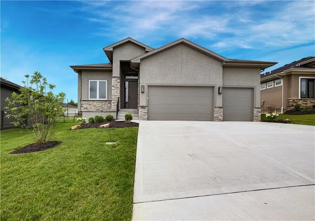 1st image of 9836 Shady Bend Rd, Lenexa, KS 66227 | MLS# 2574719