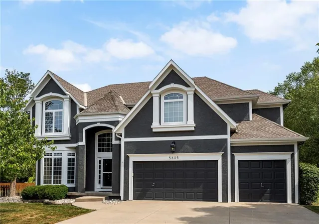 1st image of 5605 Ne Misty Meadow Pl, Lees Summit, MO 64064 | MLS# 2575808