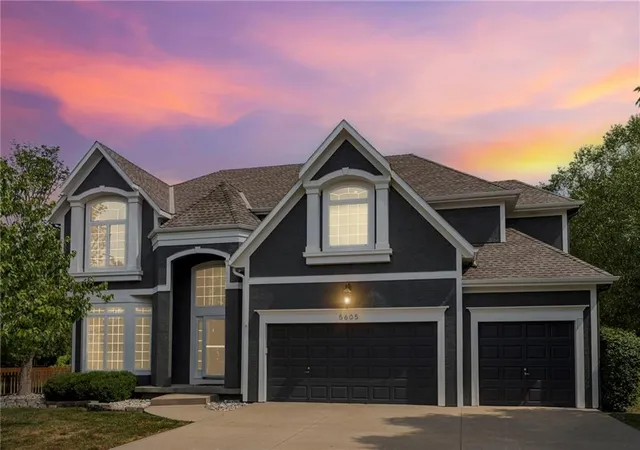 2nd image of 5605 Ne Misty Meadow Pl, Lees Summit, MO 64064 | MLS# 2575808