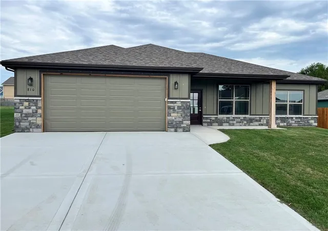 27th image of 810 Timberline Dr, Cameron, MO 64429 | MLS# 2576081