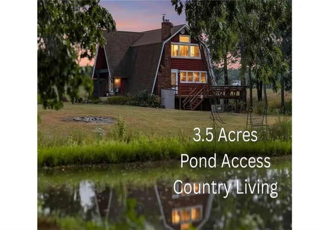3rd image of 1017 Ne 250 Rd, Knob Noster, MO 65336 | MLS# 2576111