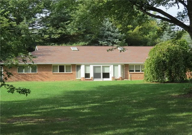 Photo 3 of Sale Pending at 1213 N Summers St, Stanberry, MO 64489 | MLS# 2576759 | Listing updated on 2026-08-22