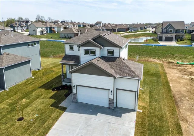 Homes for sale in Blue Springs, MO | 4716 Sw 6Th Ter, Blue Springs, MO 64014 | MLS# 2576796
