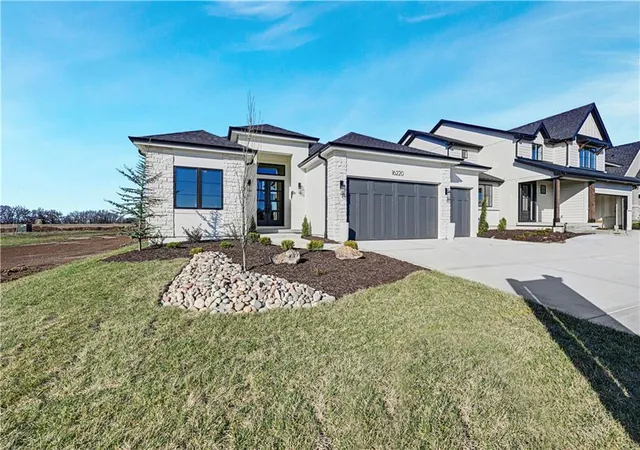 Photo 3 of Single family home for sale at 16220 S Twilight Ln, Olathe, KS 66062 | MLS# 2577936 | Listing updated on 2026-10-22
