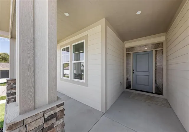 Photo 3 of Single family home for sale at 31401 W 85th Terrace, De Soto, KS 66018 | MLS# 2578005 | Listing updated on 2026-10-18