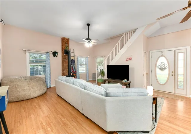 Photo 3 of Single family home for sale at 16425 Fort Riley Rd, Leavenworth, KS 66048 | MLS# 2578224 | Listing updated on 2026-09-16