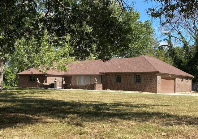 2nd image of 991 S Mitchell St, Warrensburg, MO 64093 | MLS# 2579259