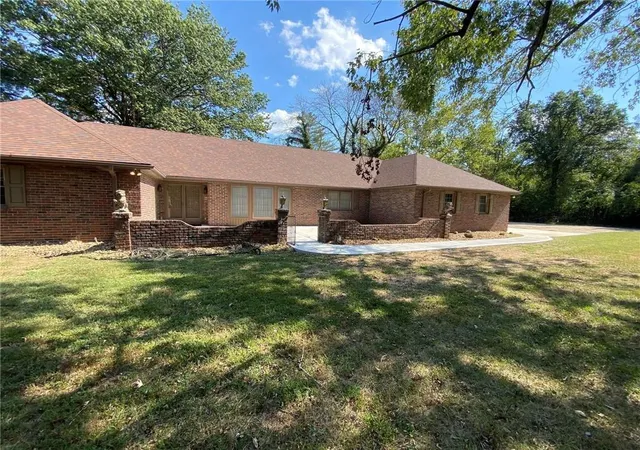 4th image of 991 S Mitchell St, Warrensburg, MO 64093 | MLS# 2579259