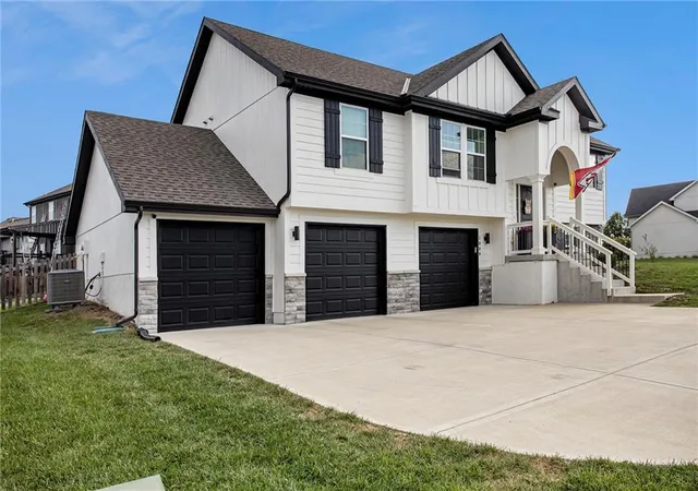 Homes for sale in Kearney, MO | 1000 W 10Th Ave, Kearney, MO 64060 | MLS# 2579422