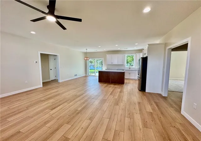 2nd image of 1320 W 19th St, Maryville, MO 64468 | MLS# 2579544