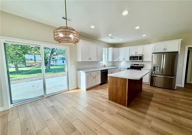 3rd image of 1320 W 19Th St, Maryville, MO 64468 | MLS# 2579544