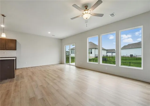 24th image of 409 Sw Redbud Ct, Blue Springs, MO 64014 | MLS# 2581733