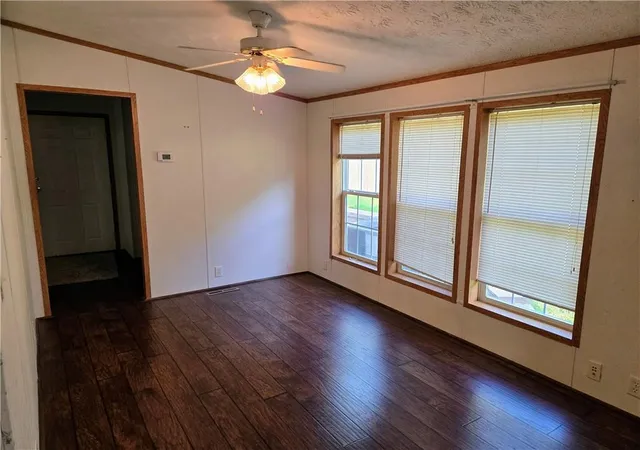 Photo 3 of Sale Pending at 9 SE 190th Road, Warrensburg, MO 64093 | MLS# 2582089 | Listing updated on 2026-09-20