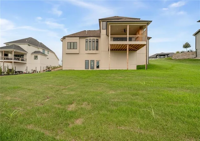 Photo 61 of Single family home for sale at 2331 Nw Palisades Dr, Riverside, MO 64150 | MLS# 2582395 | Listing updated on 2026-08-17