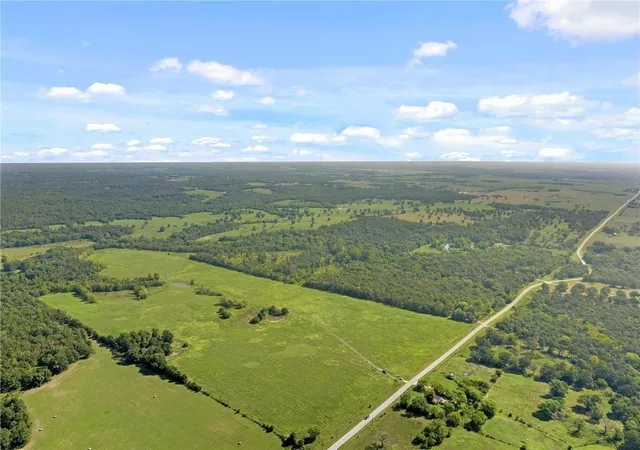 Homes for sale in Sheldon, MO | 20886 E B Hwy Hwy, Sheldon, MO 64784 | MLS# 2582712