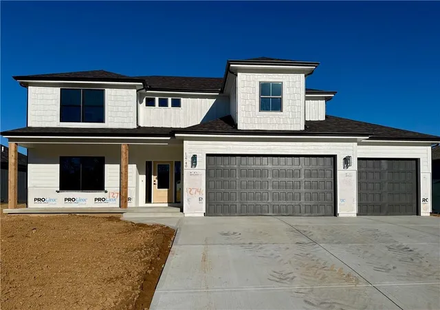 1st image of 12740 Nw Larkspur Ln, Platte City, MO 64079 | MLS# 2582846