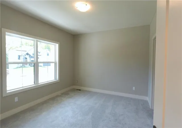 Photo 3 of Single family home for sale at 12740 Nw Larkspur Ln, Platte City, MO 64079 | MLS# 2582846 | Listing updated on 2026-09-27