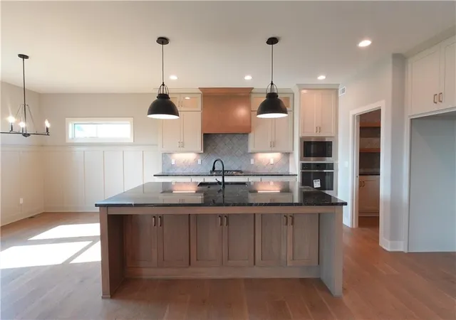 Photo 3 of Single family home for sale at 12770 NW Larkspur Ln, Platte City, MO 64079 | MLS# 2582917 | Listing updated on 2026-09-27