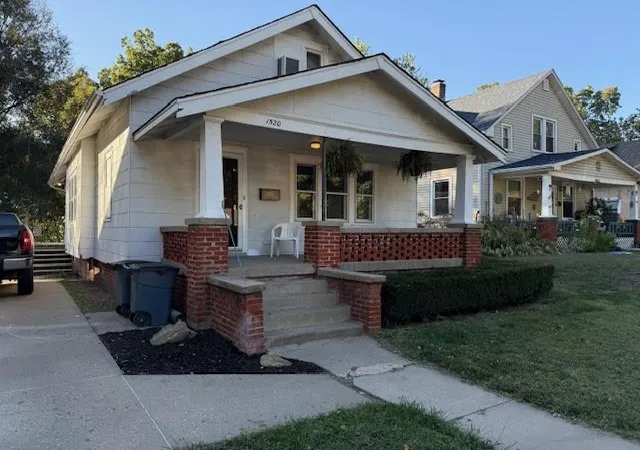 Homes for sale in St Joseph, MO | 1520 S 20th St, St Joseph, MO 64507 | MLS# 2583334