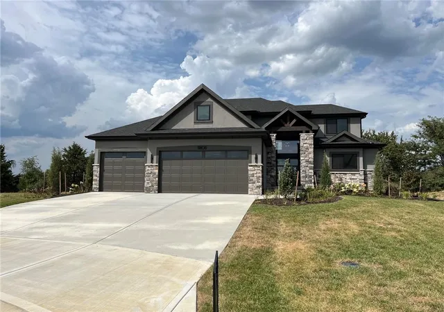 Single family home for sale at 11808 W 181st Street, Overland Park, KS 66013 | MLS# 2583494