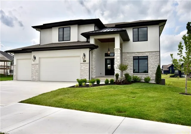 Photo 1 of Sale Pending at 7616 N Booth Ave, Kansas City, MO 64158 | MLS# 2583656 | Listing updated on 2026-07-25