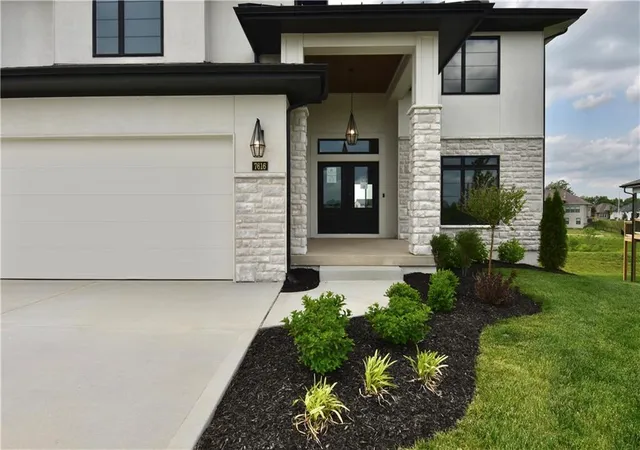 Photo 3 of Sale Pending at 7616 N Booth Ave, Kansas City, MO 64158 | MLS# 2583656 | Listing updated on 2026-07-25