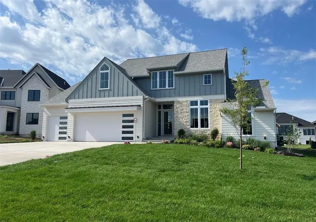 Single family home for sale at 11710 W 181st Terrace, Overland Park, KS 66013 | MLS# 2583664