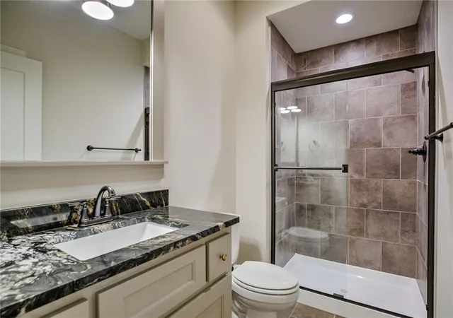 Homes for sale in Lenexa, KS | 22064 W 99Th Ter, Lenexa, KS 66220 | MLS# 2583801