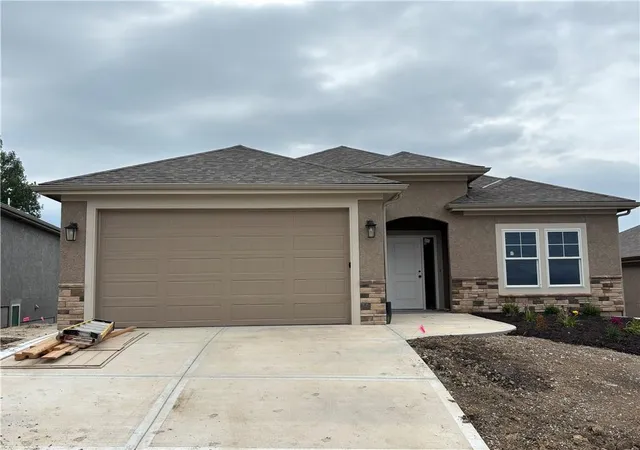 Photo 1 of Single family home for sale at 2121 Greenfield Point, Kearney, MO 64060 | MLS# 2583867 | Listing updated on 2026-09-05
