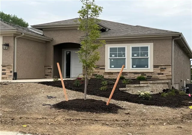 Photo 3 of House for sale at 2121 Greenfield Point, Kearney, MO 64060 | MLS# 2583867 | Listing updated on 2026-09-05