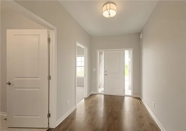 Photo 3 of Single family home for sale at 2121 Greenfield Point, Kearney, MO 64060 | MLS# 2583867 | Listing updated on 2026-09-27