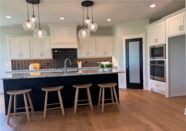 Photo 5 of Sale Pending at 11413 Rye Dr, Kearney, MO 64060 | MLS# 2584972 | Listing updated on 2026-08-25