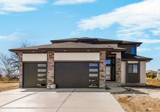 Photo 1 of Sale Pending at 15479 W 166th Terrace, Olathe, KS 66062 | MLS# 2584987 | Listing updated on 2026-04-28