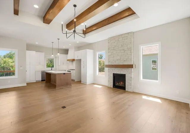 2nd image of 2407 W 177th Ter, Stilwell, KS 66085 | MLS# 2585008
