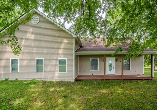 Photo 4 of Single family home for sale at 18680 State Route Uu Hwy, Jameson, MO 64647 | MLS# 2585410 | Listing updated on 2026-08-29