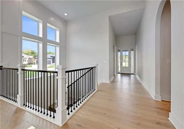 Photo 4 of House for sale at 24949 W 98th Place, Lenexa, KS 66227 | MLS# 2586591 | Listing updated on 2026-09-23