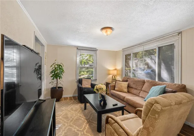 2nd image of 3109 S 8th Ter, Kansas City, KS 66103 | MLS# 2586592