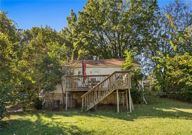 24th image of 3109 S 8th Ter, Kansas City, KS 66103 | MLS# 2586592