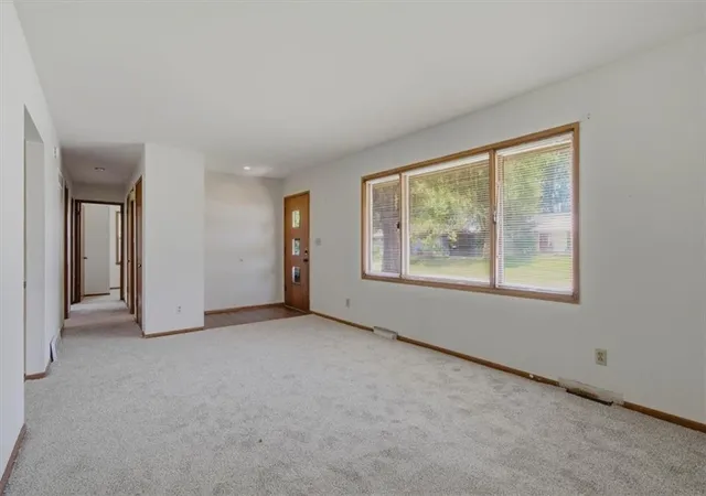 5th image of 4103 E 107Th St, Kansas City, MO 64137 | MLS# 2586755